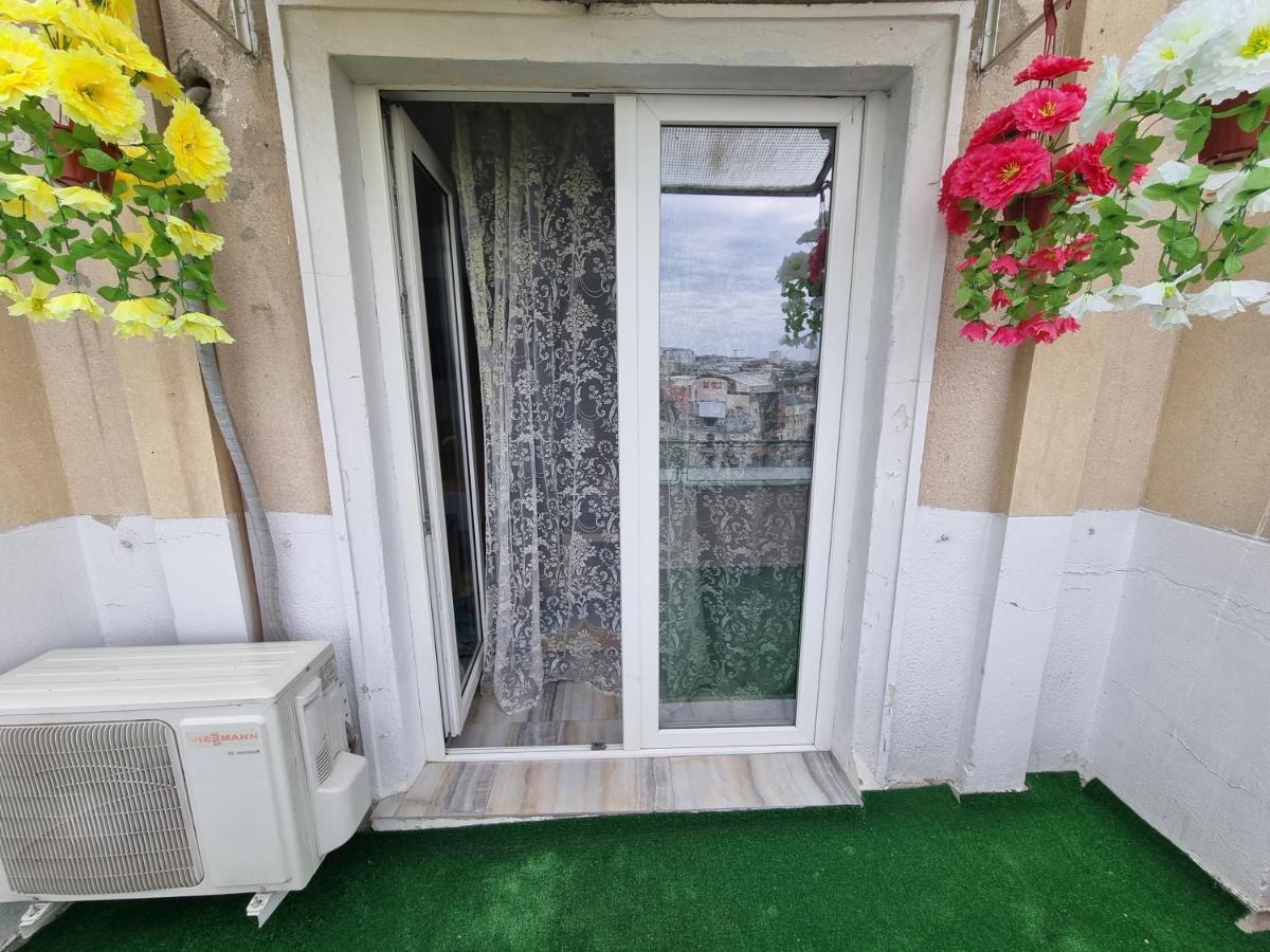 Golden Studio- Panoramic View With Terrace Bucureşti Exterior foto